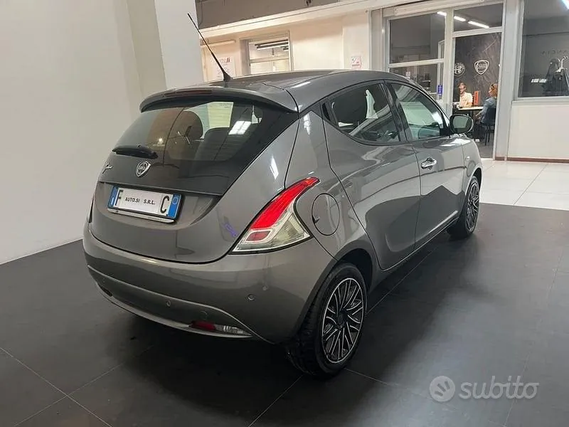 Lancia Ypsilon 2018 photo 5