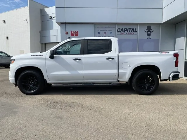 Chevrolet Silverado 1500 2024 photo 2