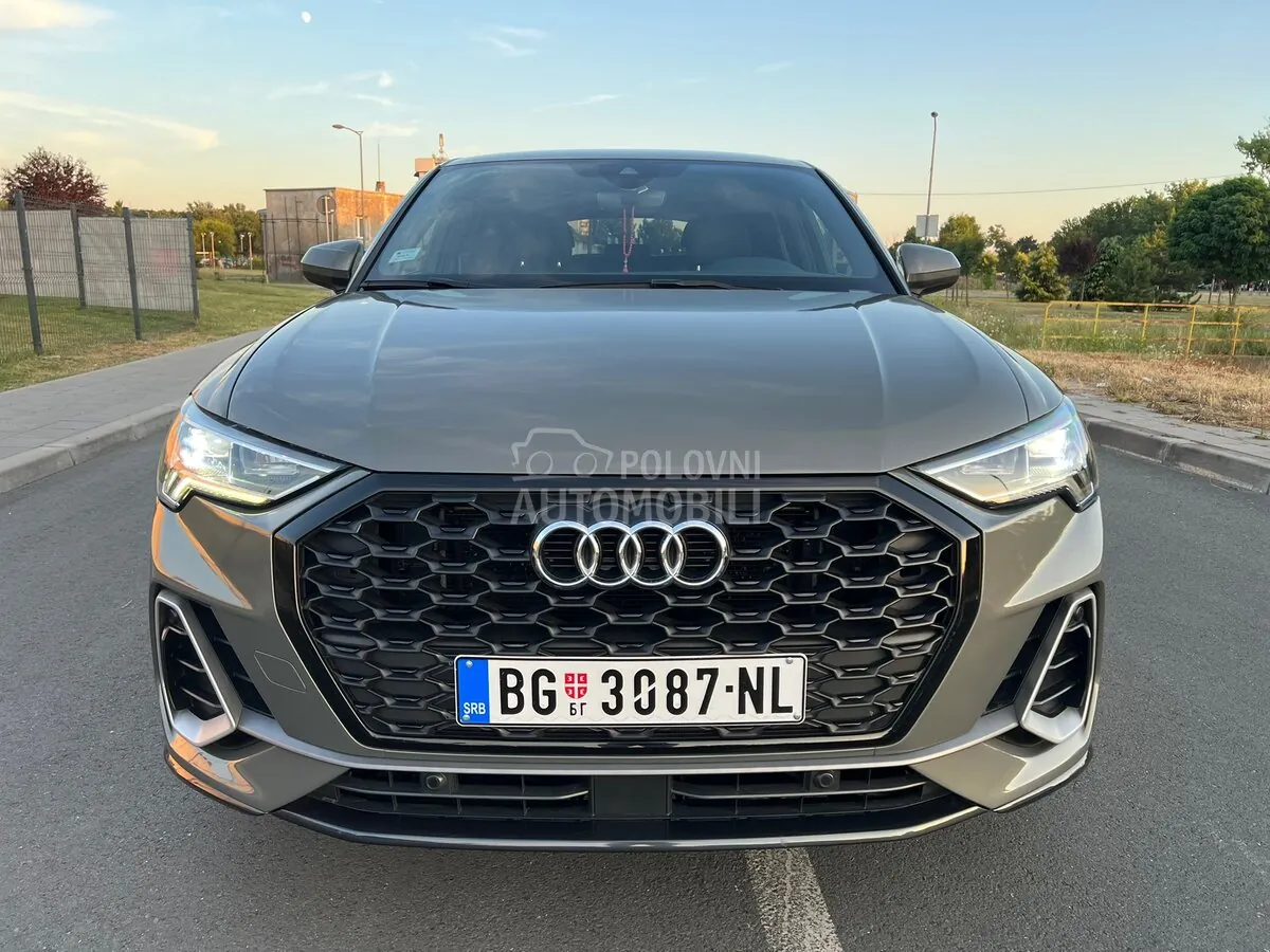 Audi Q3 2019 photo 4