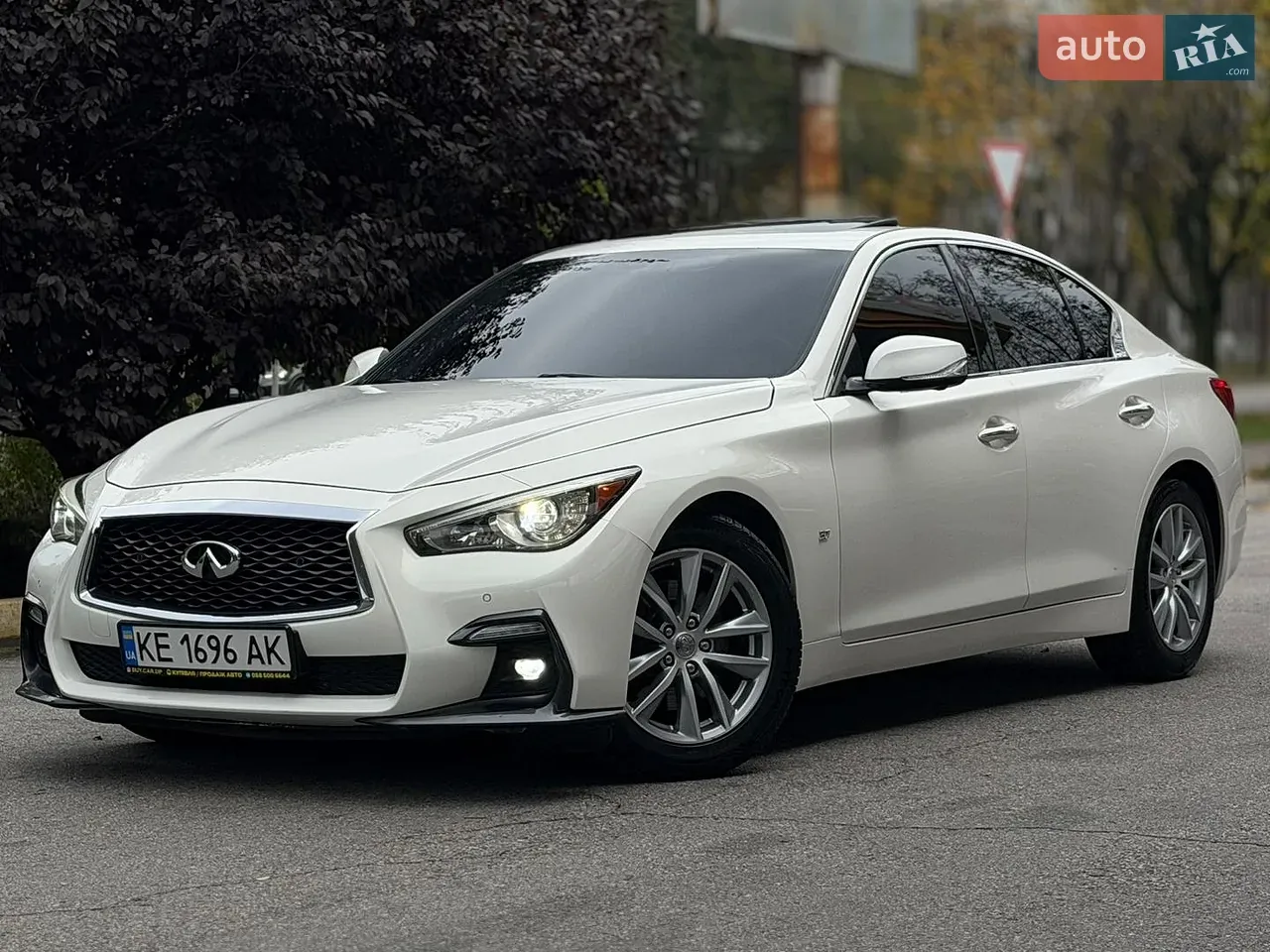 Infiniti Q50