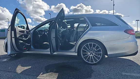 Mercedes-Benz E220