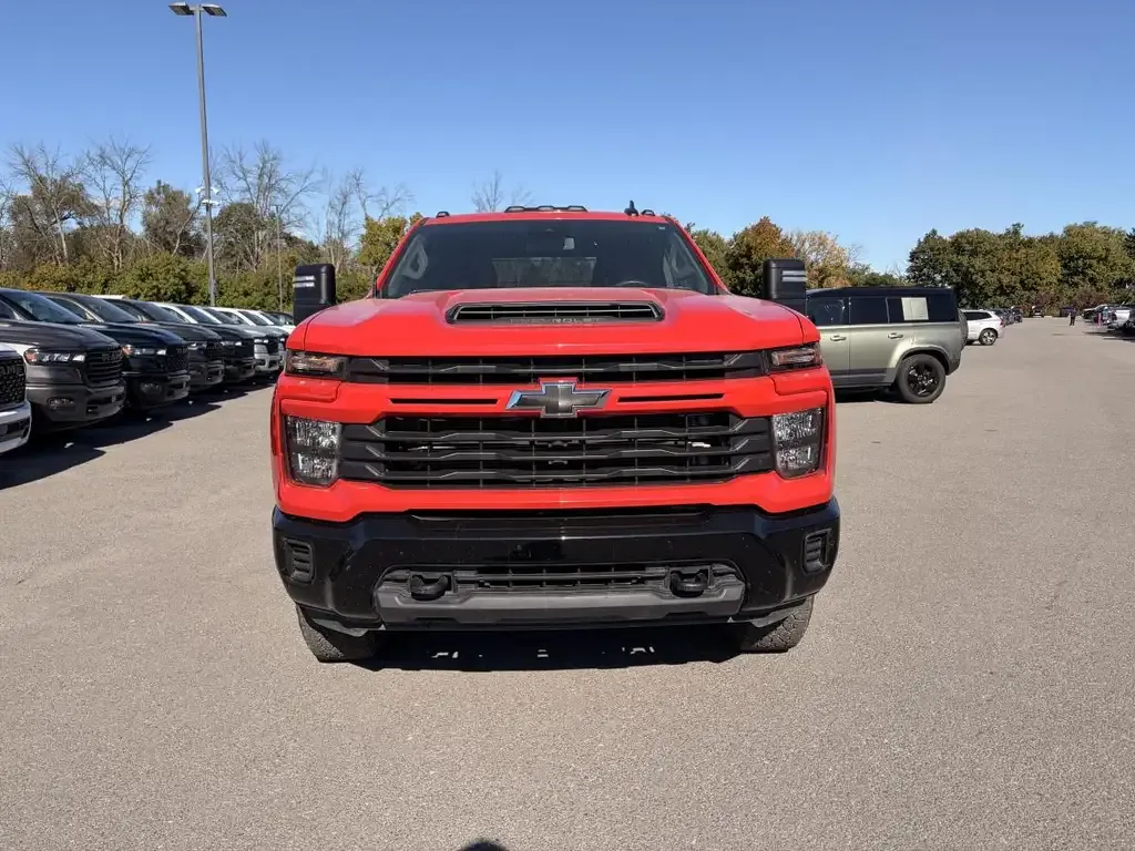 Chevrolet Silverado 2500 2024 photo 3