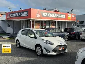 Toyota Aqua 2017 photo 2
