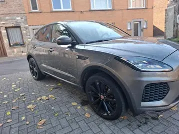 Jaguar E-Pace 2018 photo 3