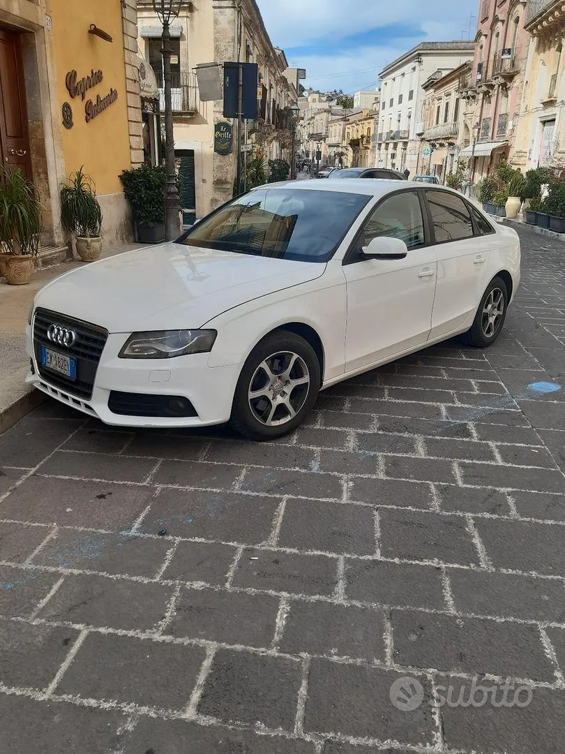 Audi A4 2011 photo 3