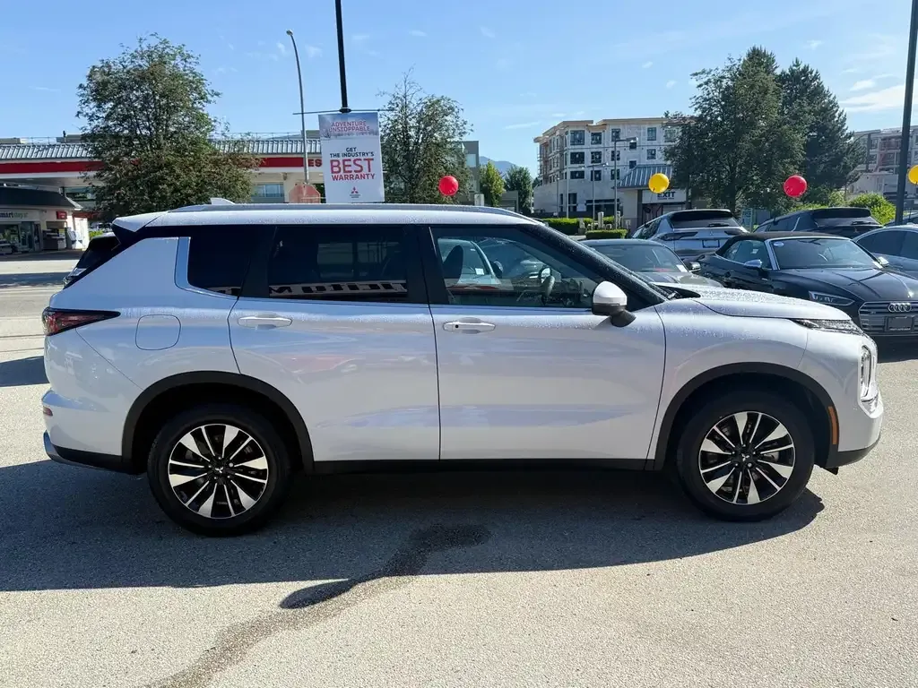 Mitsubishi Outlander 2026 photo 5