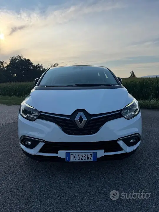 Renault Scenic 2017 photo 2