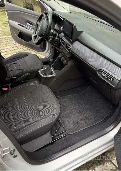 Dacia Sandero 2023 photo 4