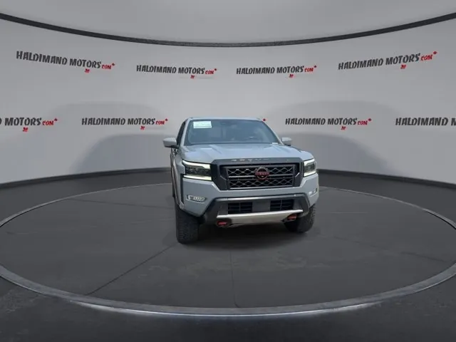 Nissan Frontier 2023 photo 3