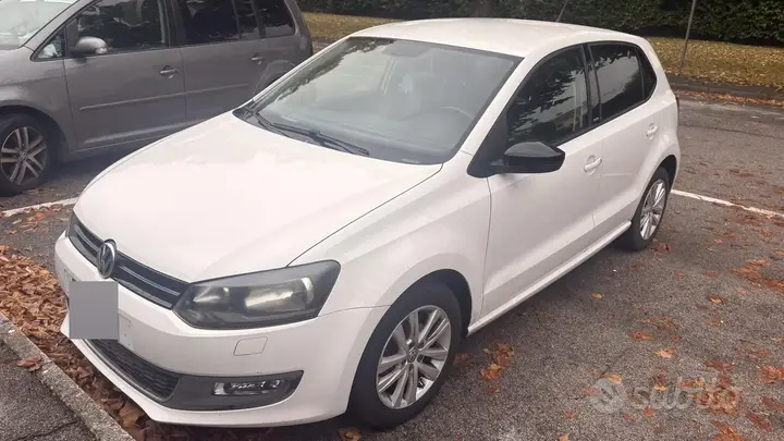 Volkswagen Polo 2012 photo 3