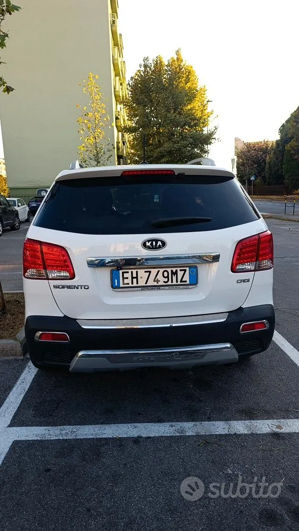 Kia Sorento 2011 photo 3