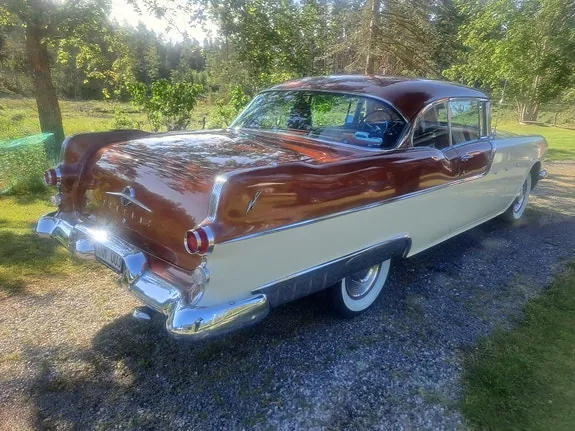 Pontiac Starchief 1955 photo 2