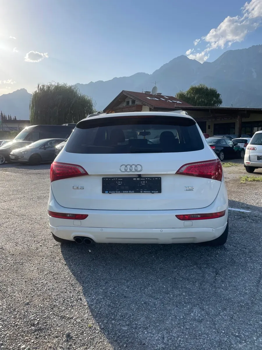 Audi Q5 2011 photo 2