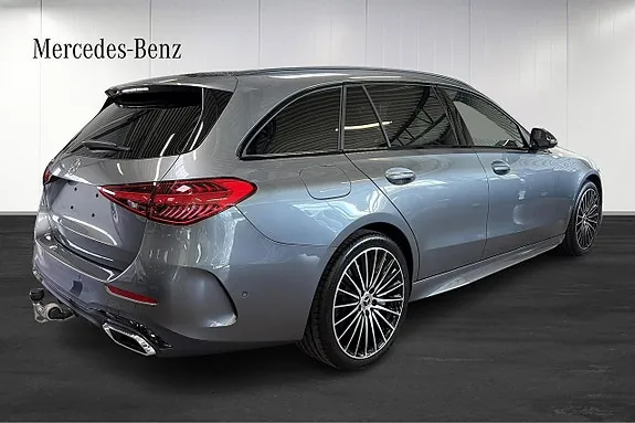 Mercedes-Benz C300 E 2026 photo 4