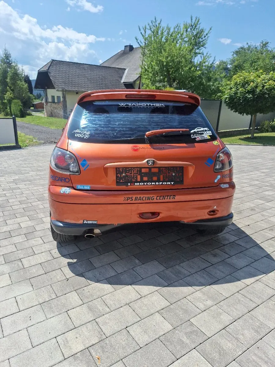 Peugeot 206 2001 photo 3