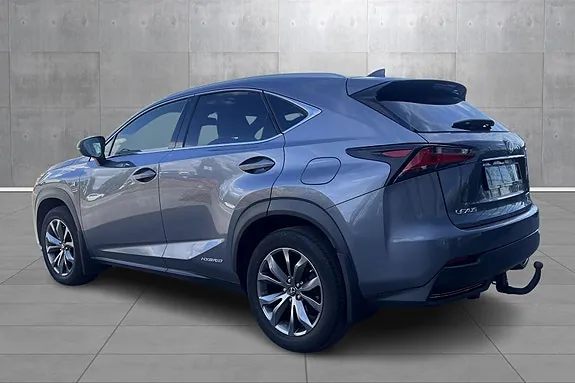 Lexus Nx300H 2016 photo 3