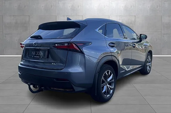 Lexus Nx300H 2016 photo 5
