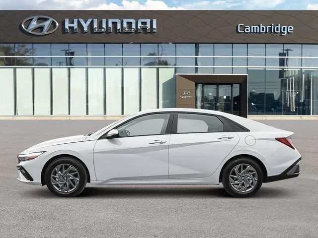 Hyundai Elantra 2026 photo 3