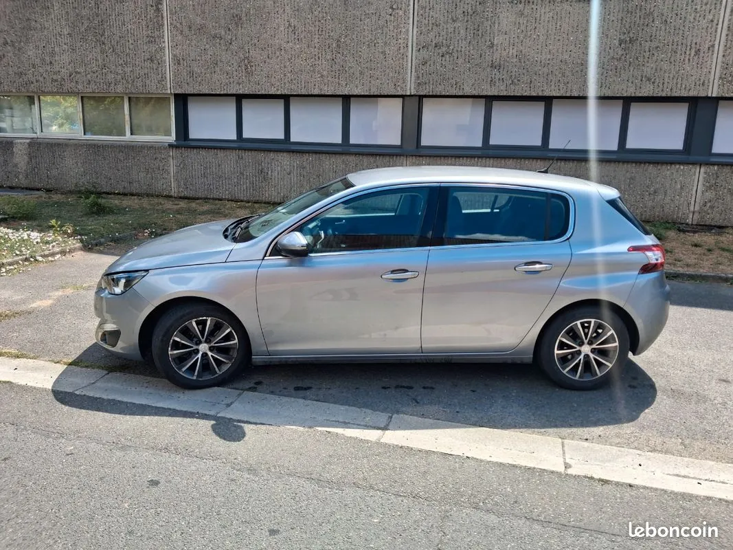 Peugeot 308 2015 photo 2