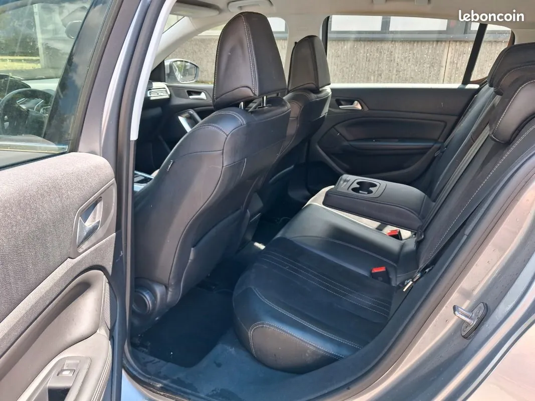 Peugeot 308 2015 photo 3