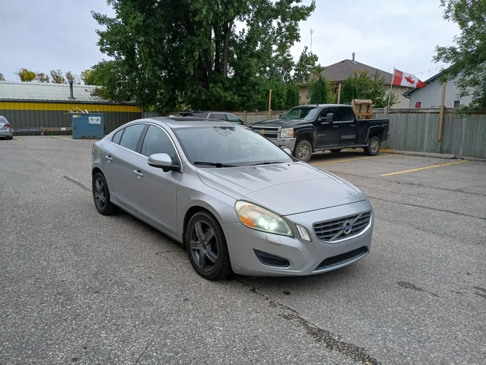 Volvo S60 2012 photo 5