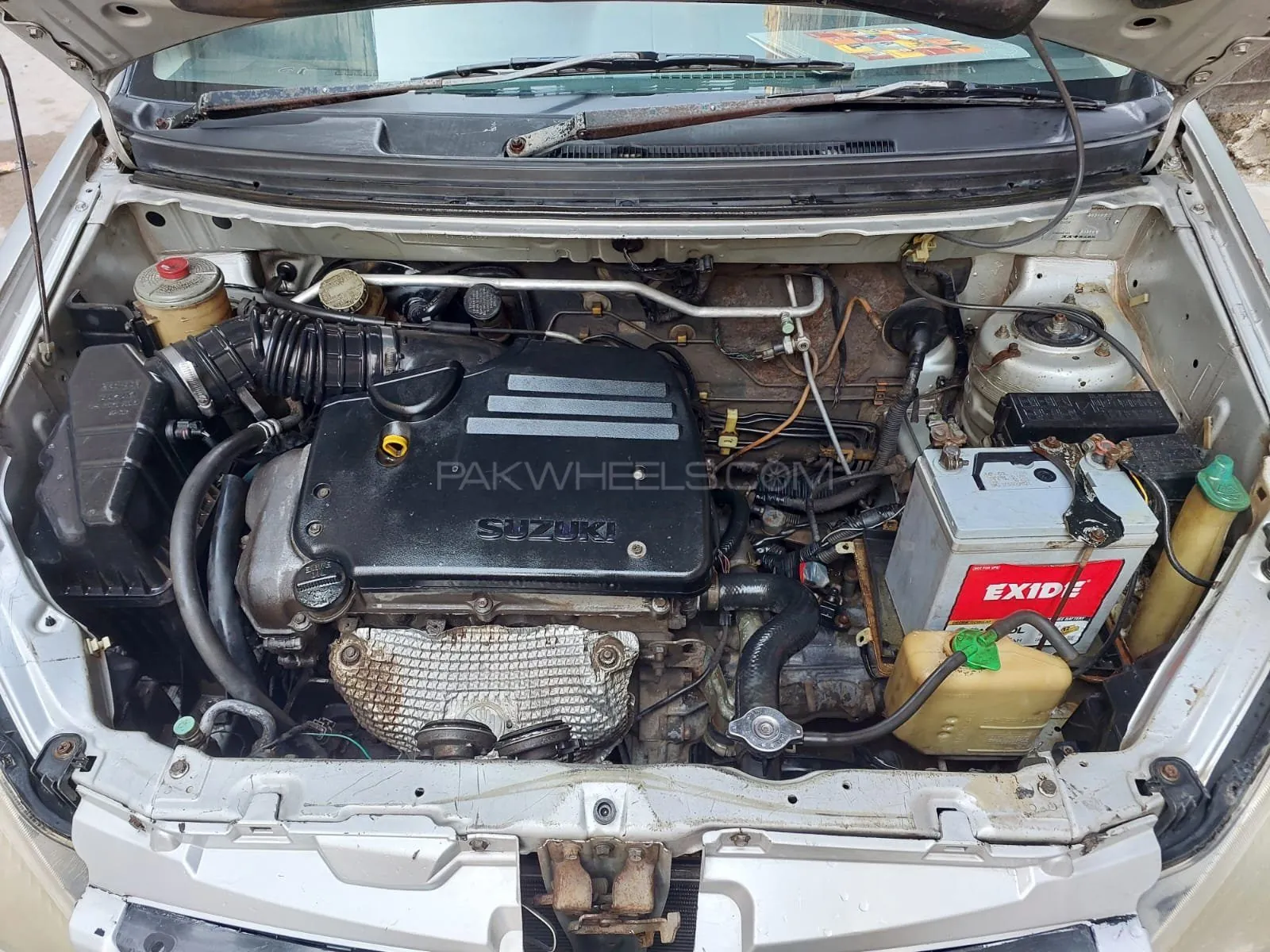 Suzuki Liana