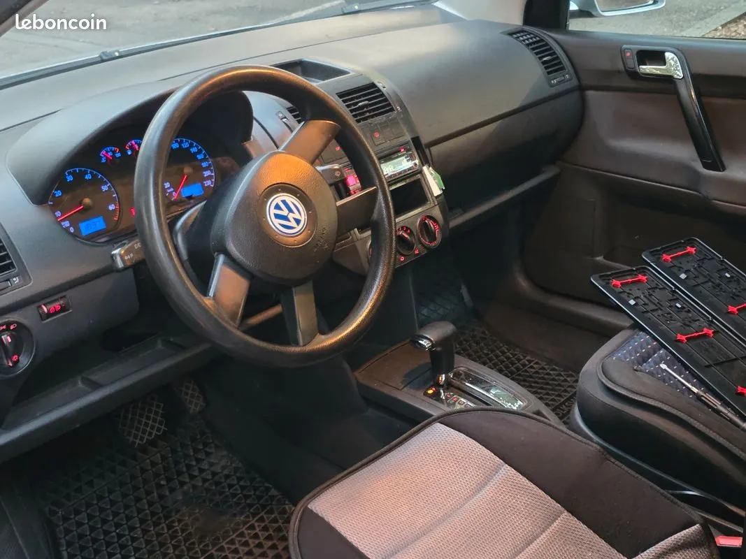 Volkswagen Polo 2002 photo 3