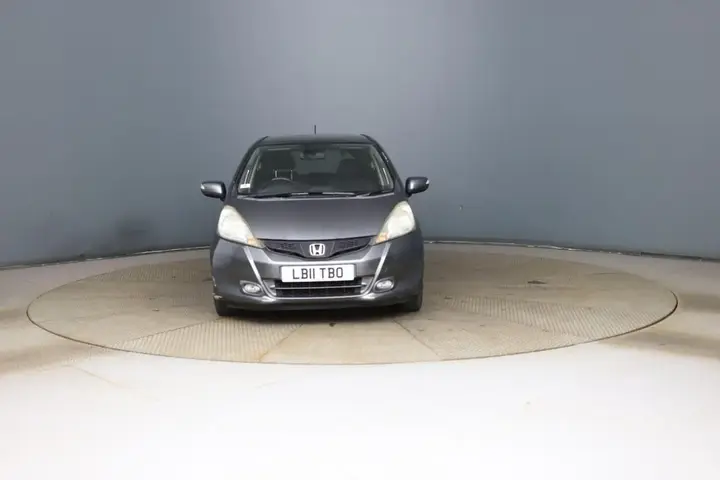 Honda Jazz 2011 photo 2