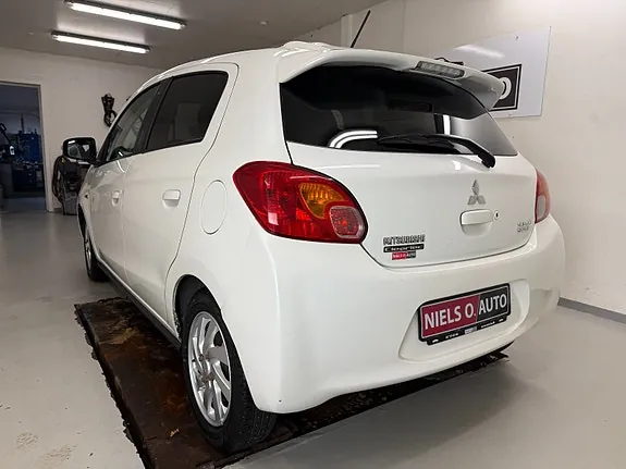 Mitsubishi Space Star 2015 photo 3
