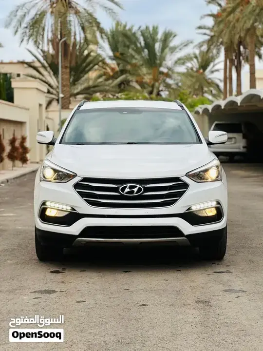 Hyundai Santa Fe 2018 photo 2