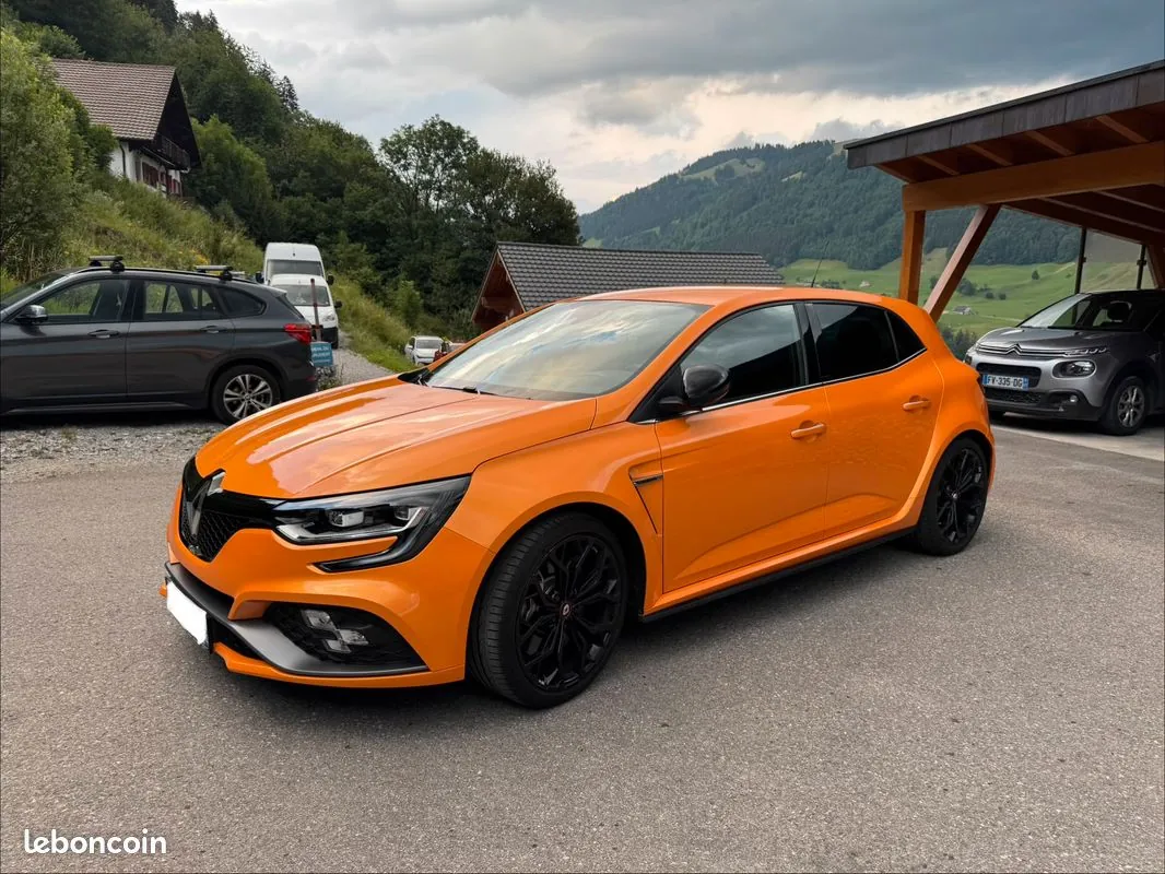 Renault Megane 2018 photo 2