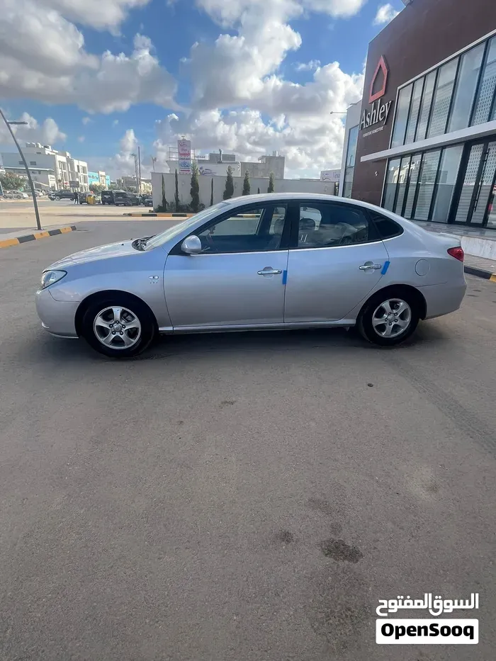 Hyundai Avante 2008 photo 2