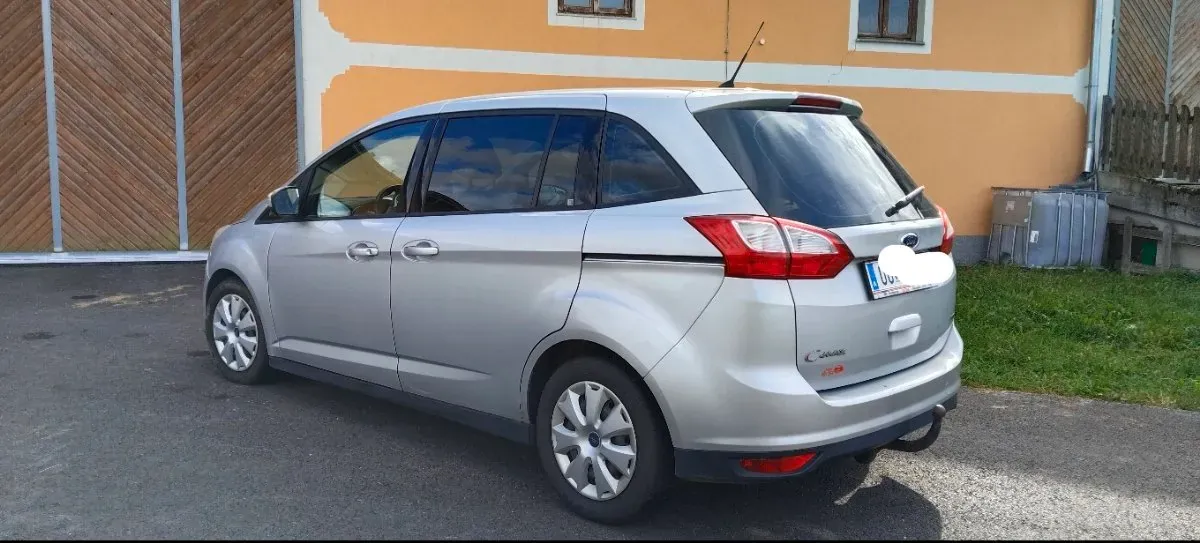 Ford C-Max 2013 photo 3