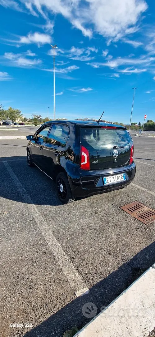 Volkswagen Up 2014 photo 4
