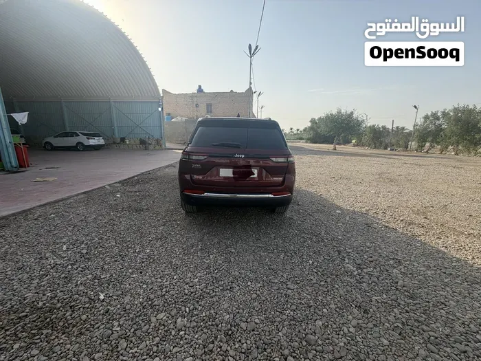 Jeep Grand Cherokee 2023 photo 3