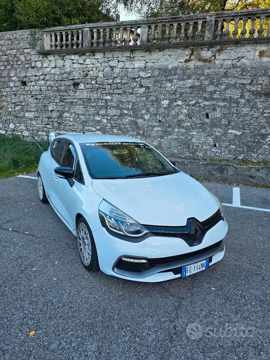 Renault Clio 2016 photo 2