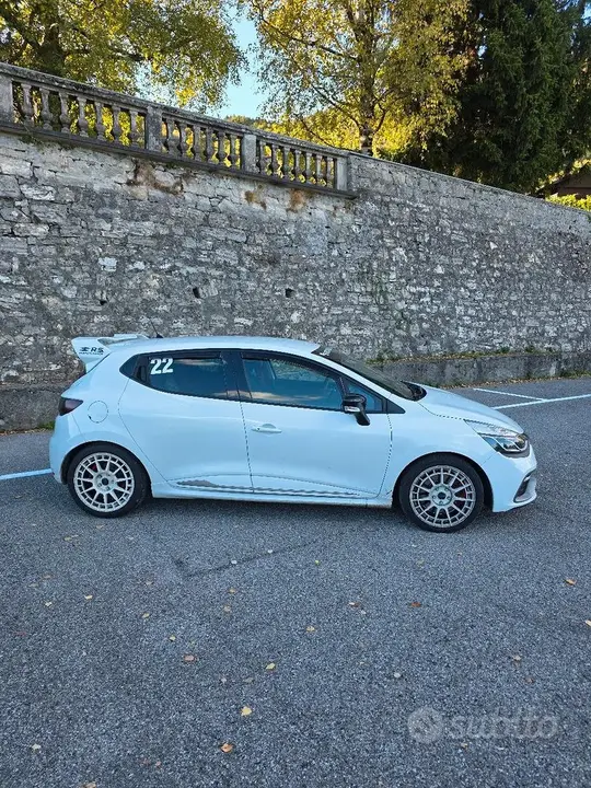 Renault Clio 2016 photo 3