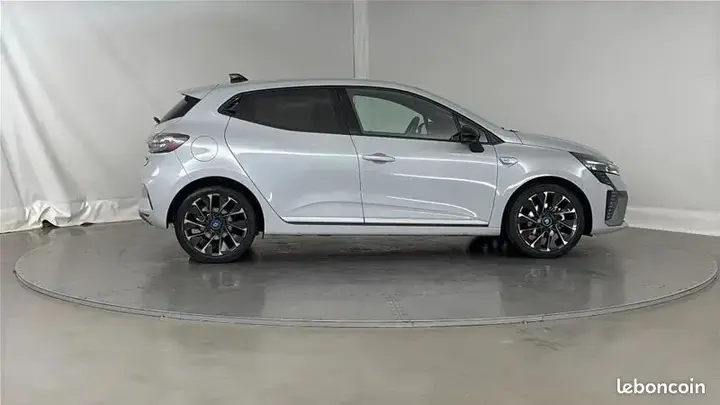 Renault Clio 2024 photo 4