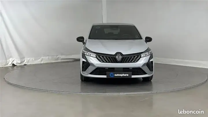 Renault Clio 2024 photo 2