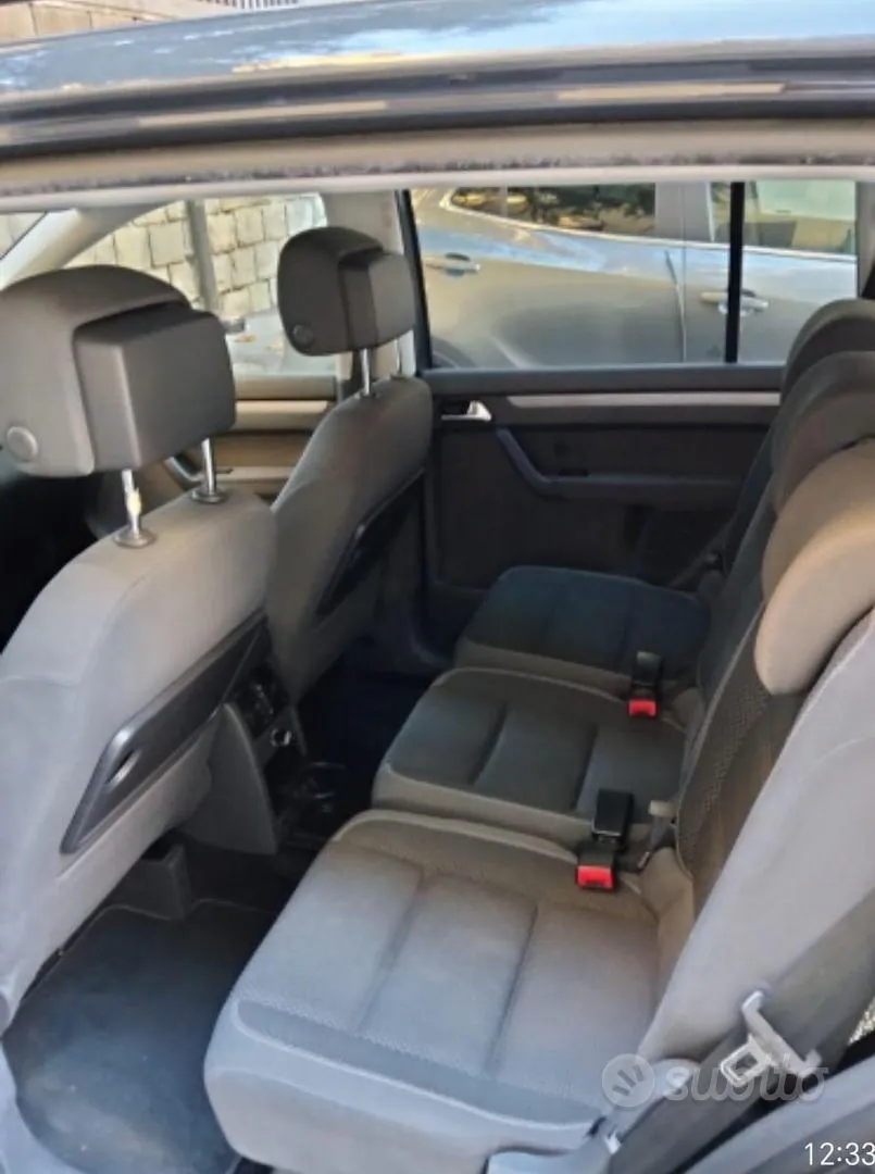 Volkswagen Touran 2014 photo 3