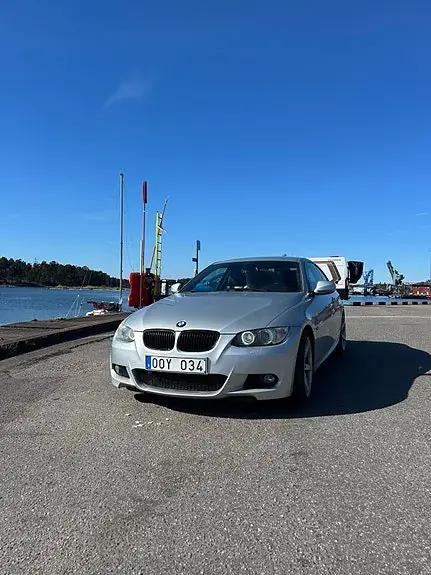 BMW 325I