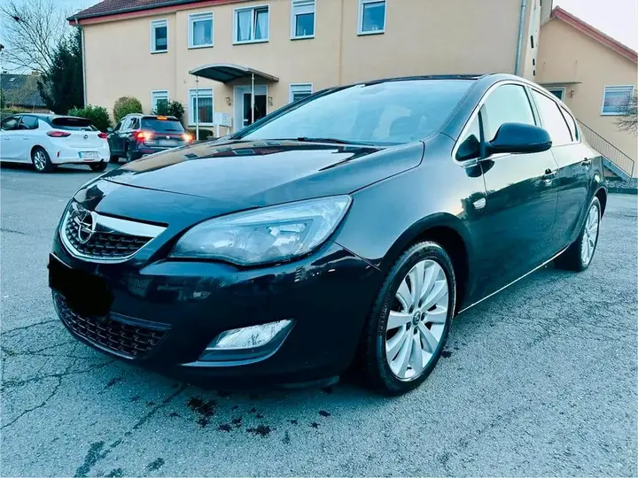 Opel Astra J