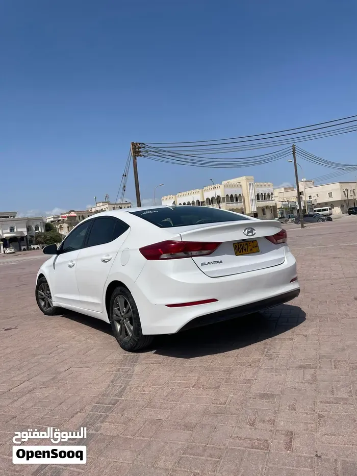 Hyundai Elantra Se 2018 photo 4