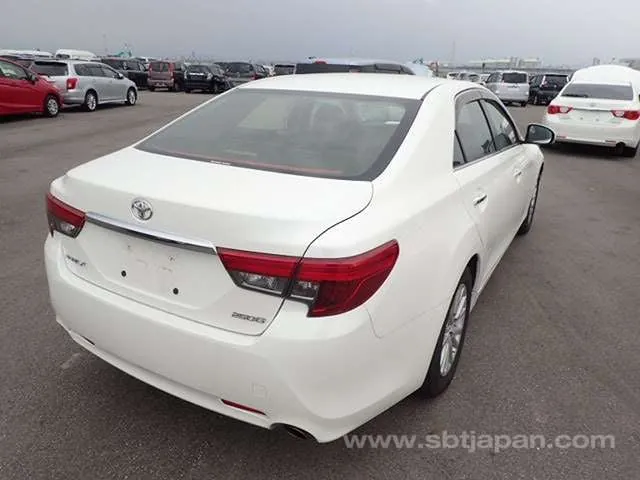 Toyota Mark X 250G 2012 photo 4