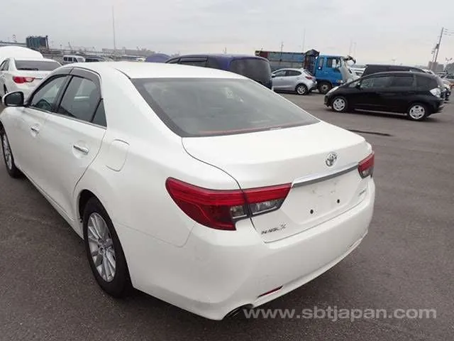 Toyota Mark X 250G 2012 photo 3