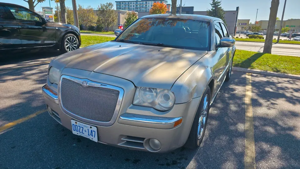 Chrysler 300 Limited 2009 photo 2
