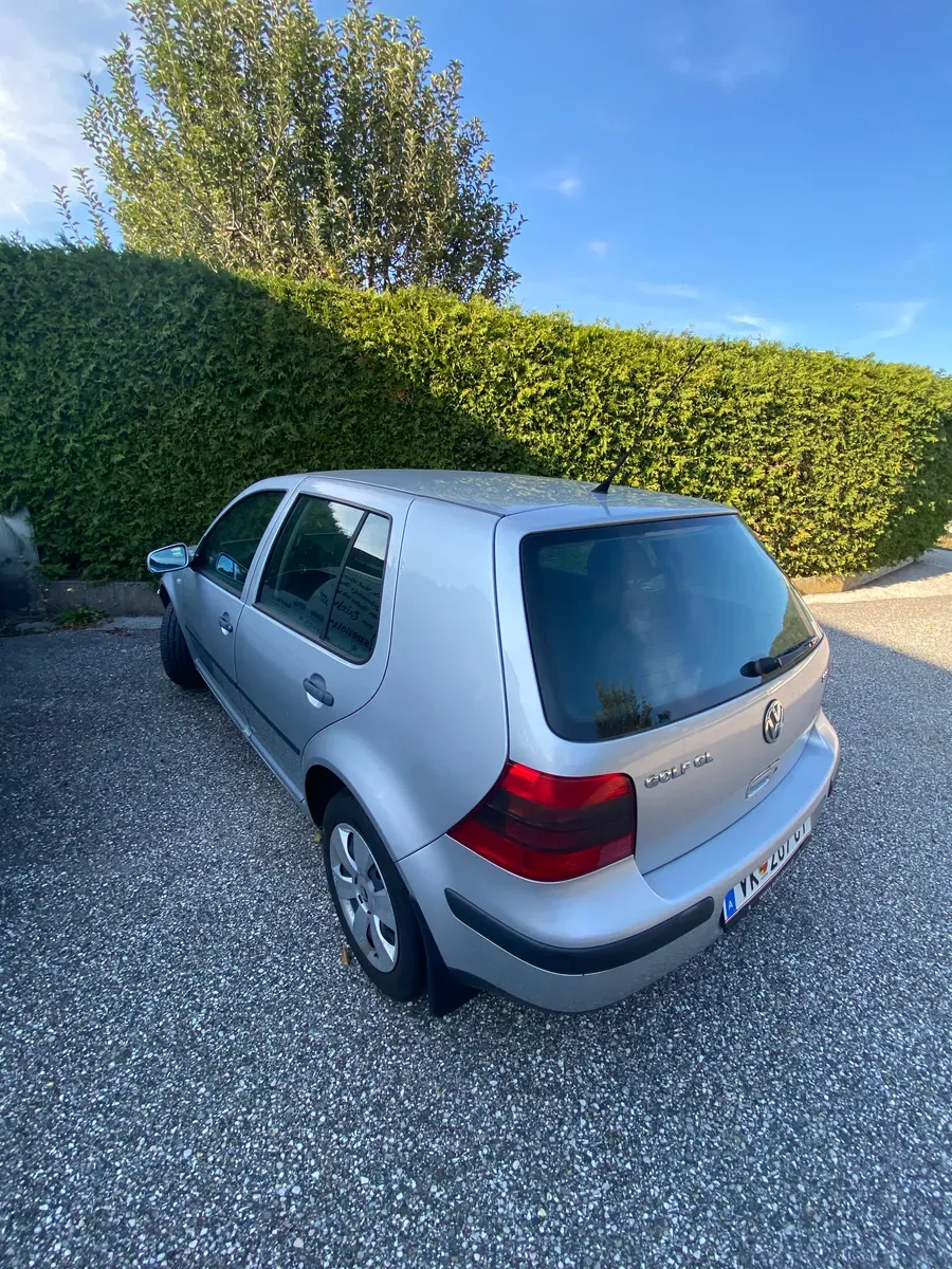 Volkswagen Golf 2003 photo 3