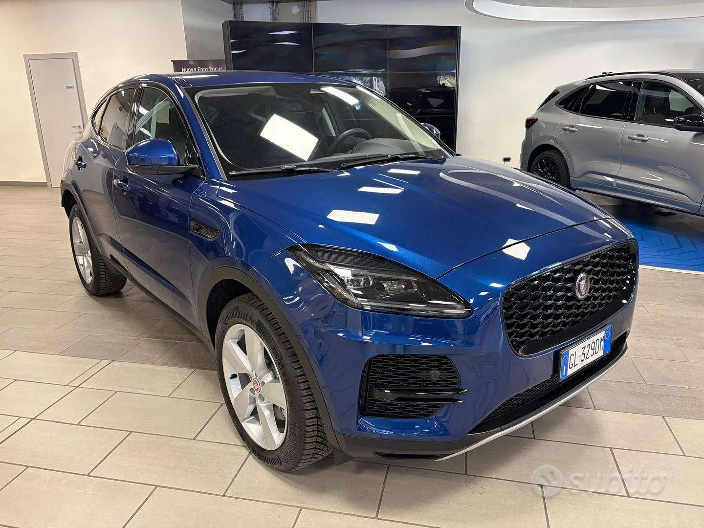 Jaguar E-Pace 2022 photo 3