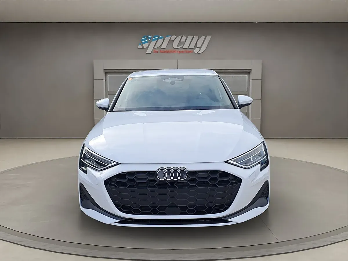 Audi A3 Sportback 2025 photo 2