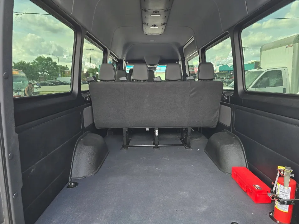 Mercedes-Benz Sprinter 2024 photo 5